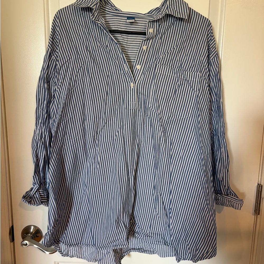 Old Navy Blue and White Striped Maternity Top